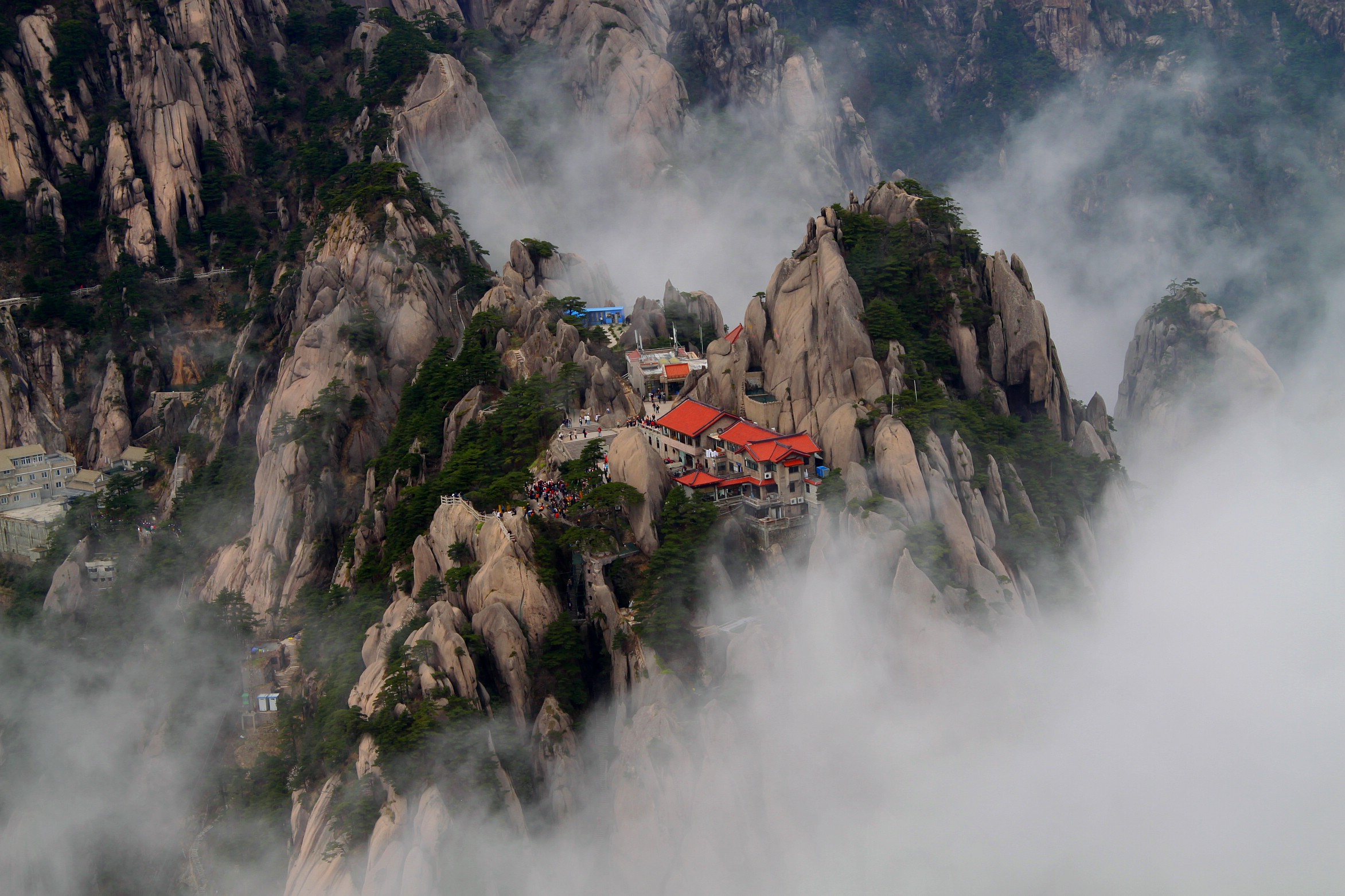 【携程攻略】黄山清凉台景点,狮林大酒店上去，猴观海下方，面对北海，景色绝美。